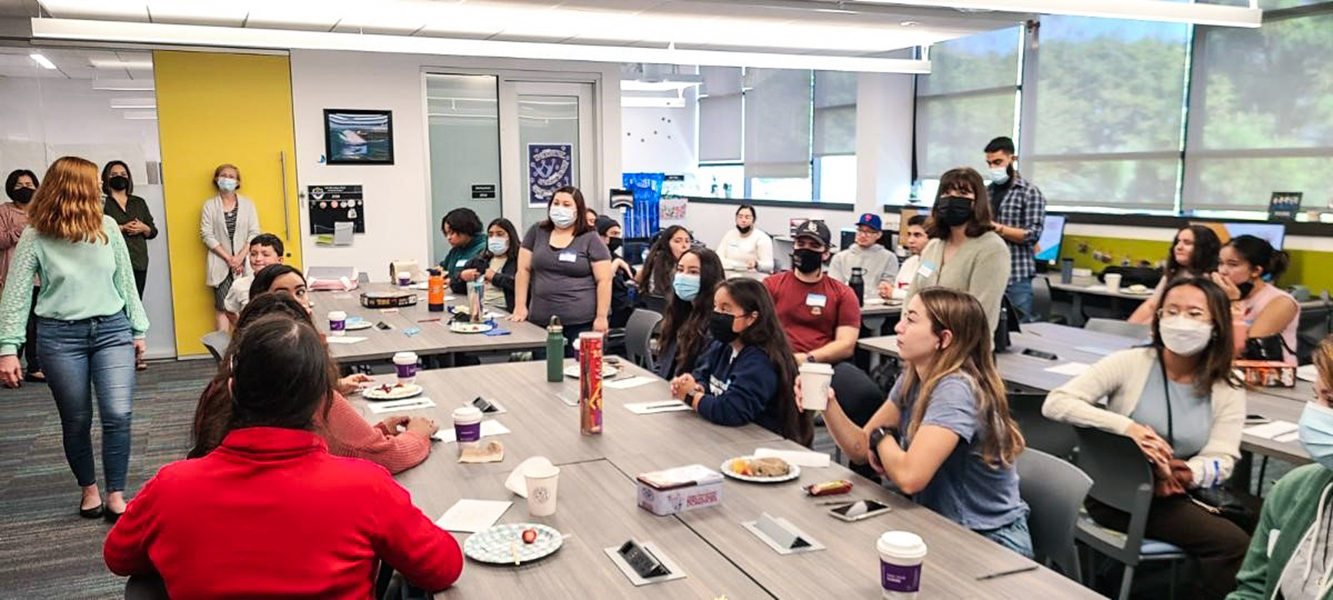 New BUILD cohort trainees mingle with current cohort, graduate mentors, and the BUILD Team.